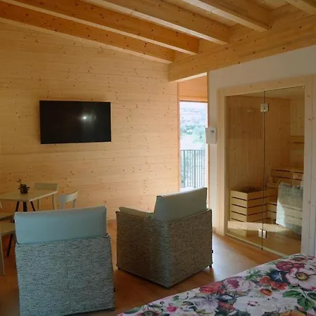 Alloggio per agriturismo La Masseria - La Casa Tra Gli Alberi *